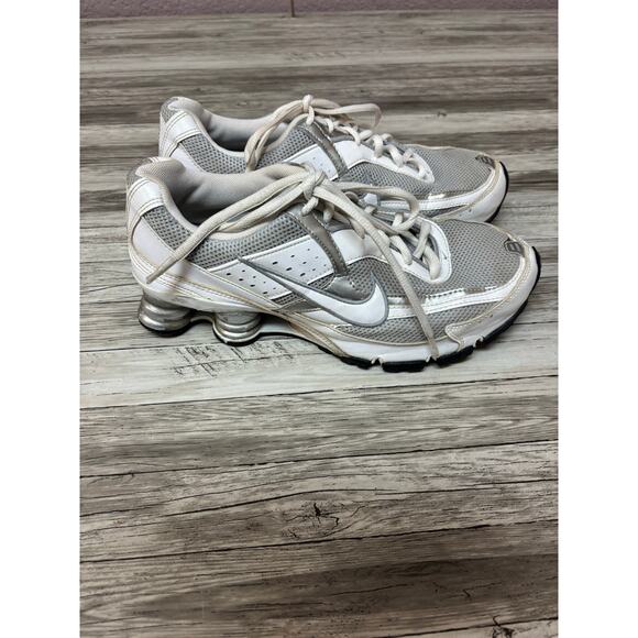 Nike Shox M2 Women's Athletic Shoes - Size 8.5 - Picture 2 of 8